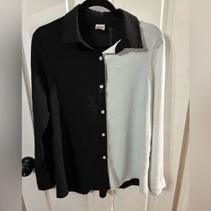 Women’s Large Black and White Button Up Blouse